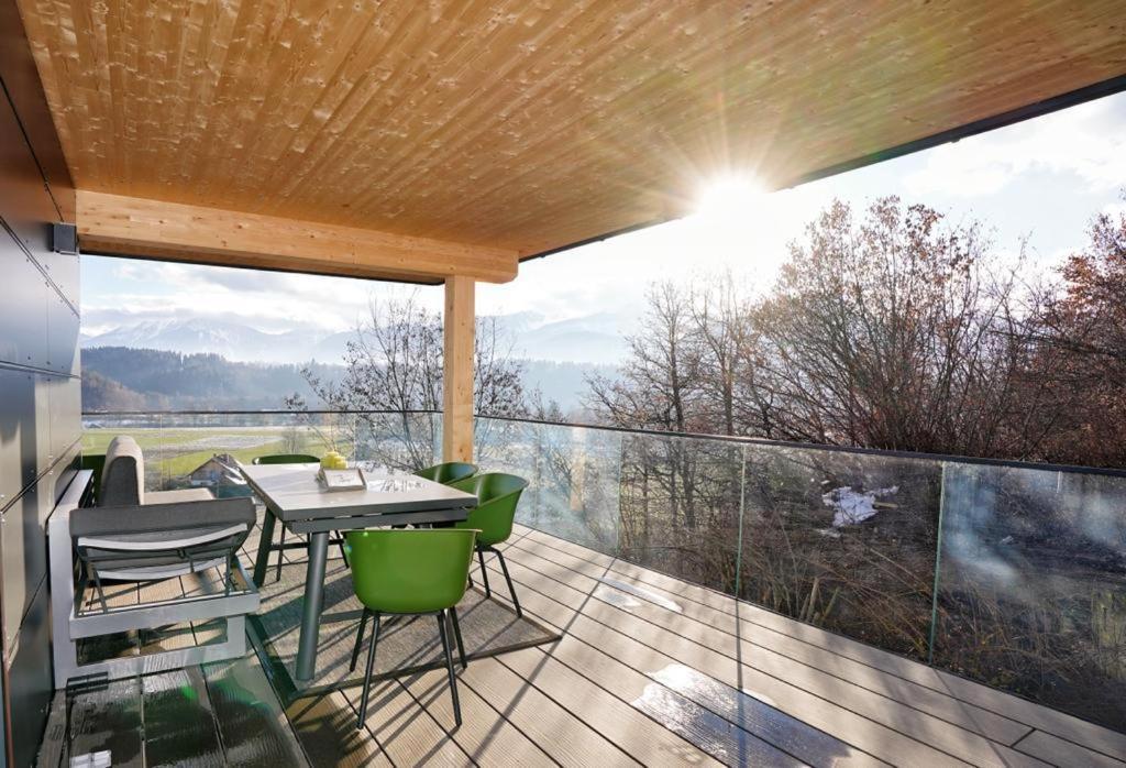 Modernes Ferienhaus Mit Panoramablick روسيغ المظهر الخارجي الصورة